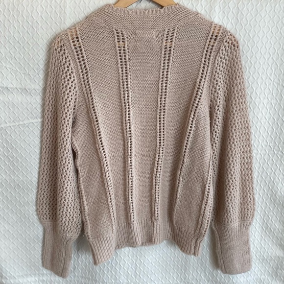 E & M long sleeve loose knit lightweight pull over sweater. Natural/beige. Large - Picture 13 of 13